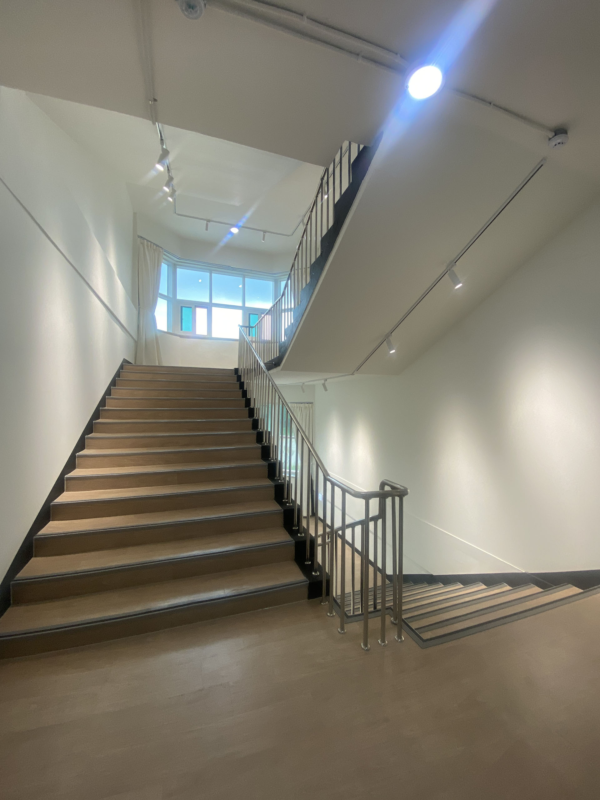 1028381449_b0mxeQYN_d82b3b1c55bfb2abc861de4882d9a38221154683.jpg 이미지크게보기